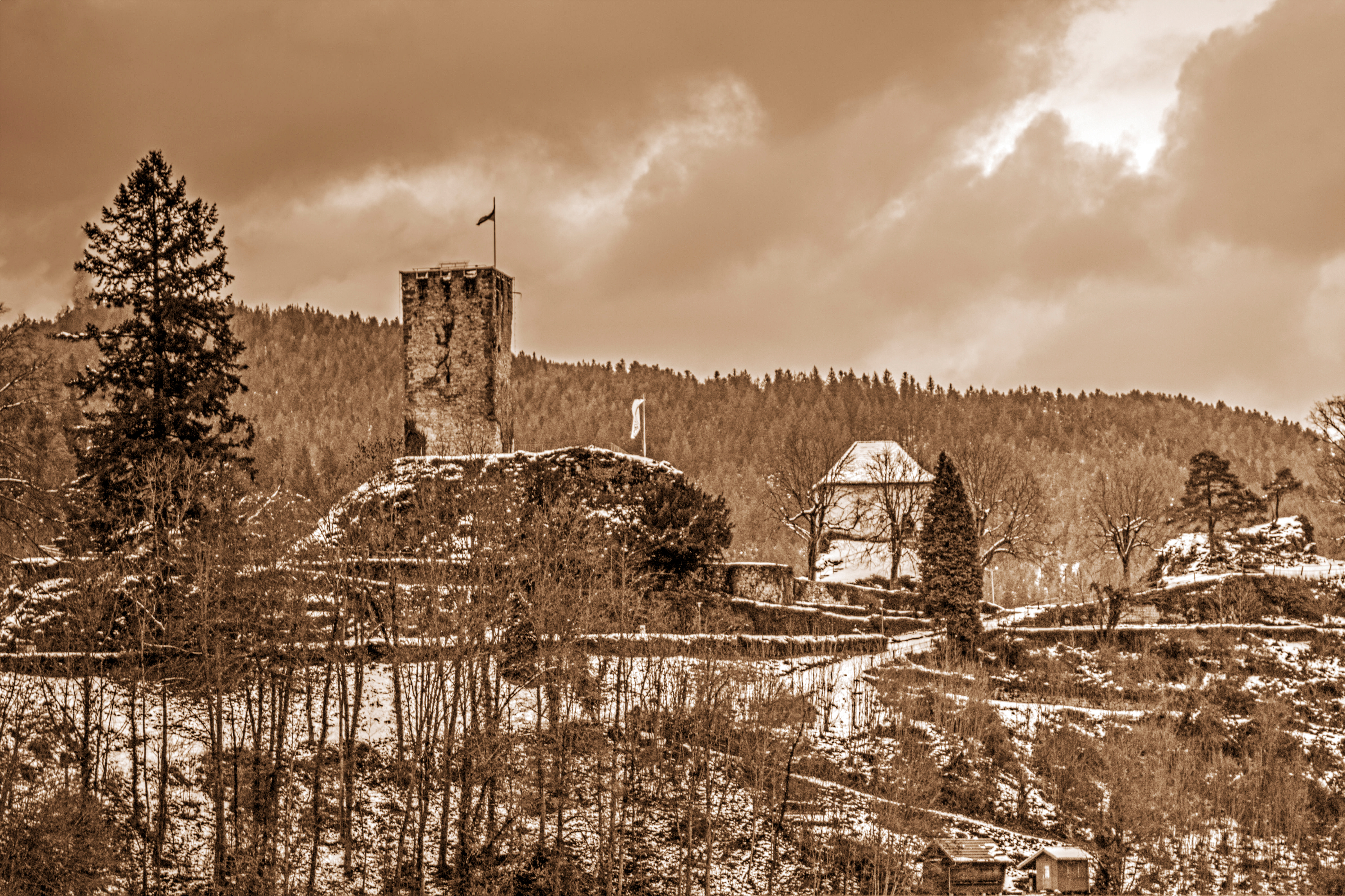 Burgruine Hornberg im Schnee
